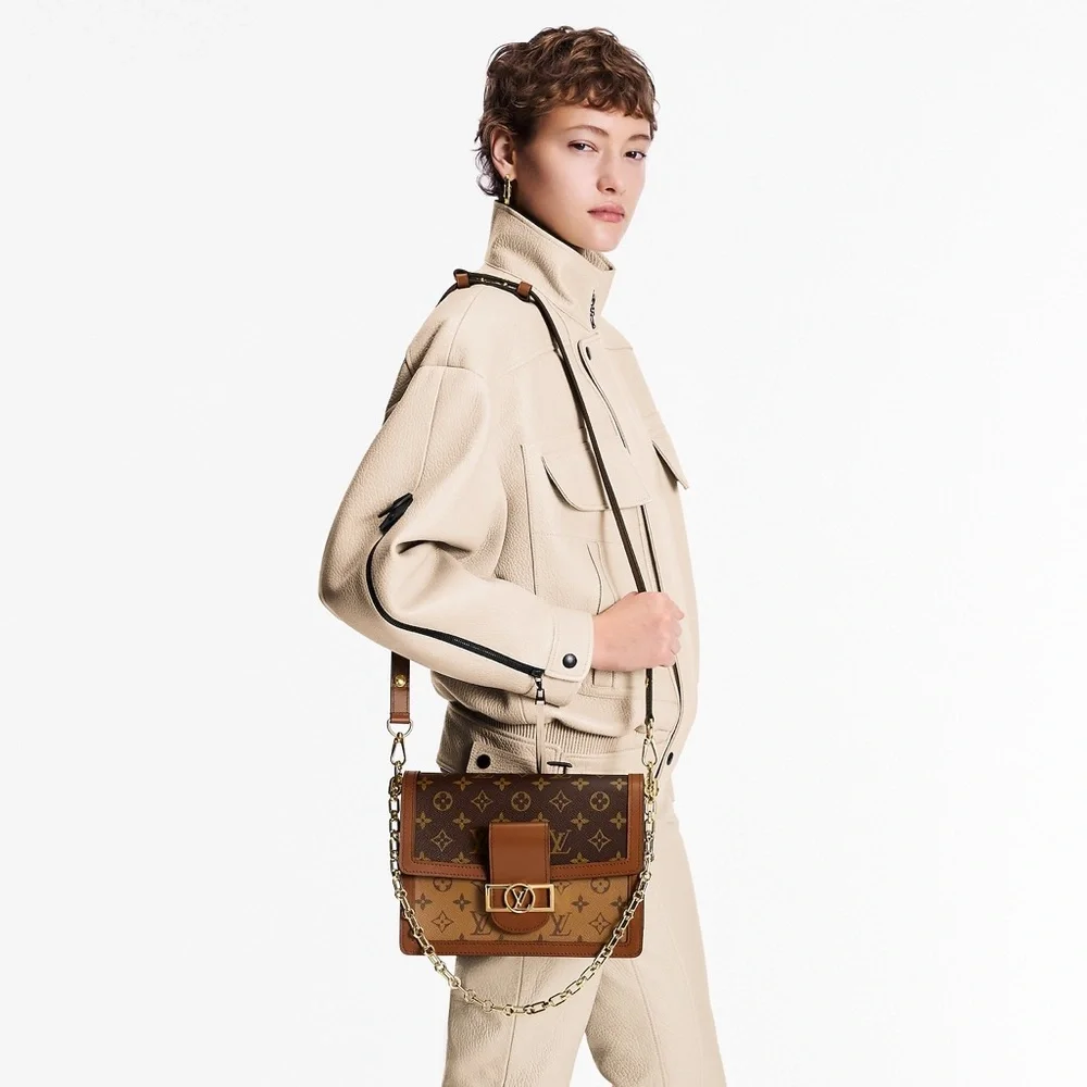 Louis Vuitton Brown Monogram Shoulder Bag - Picture 3 of 16